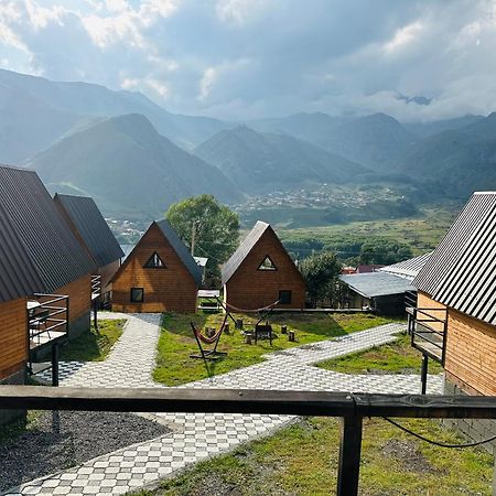 Guesthouse Elli & Cottages Kazbegi Exteriör bild
