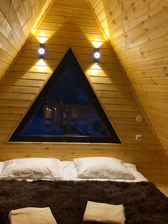 Guesthouse Elli & Cottages Kazbegi Exteriör bild