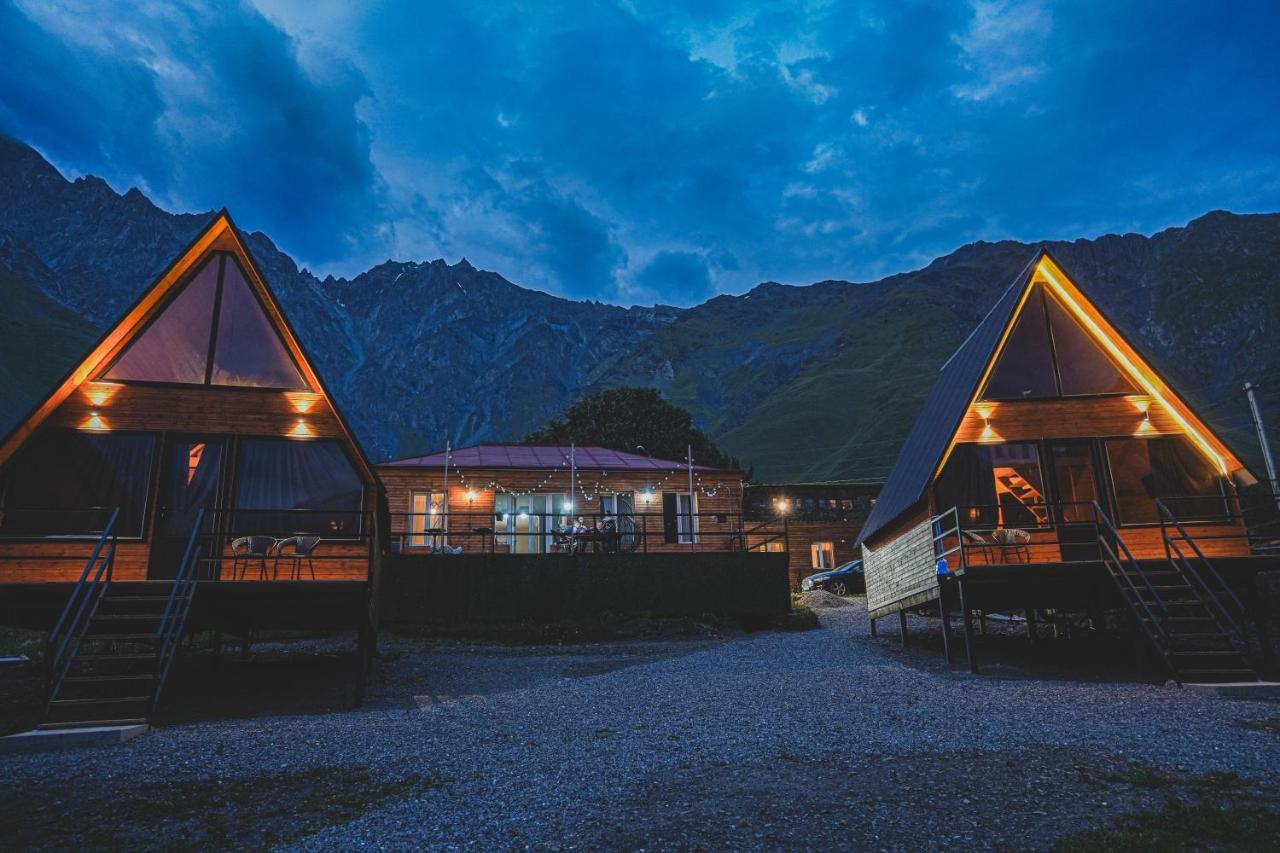 Guesthouse Elli & Cottages Kazbegi Exteriör bild