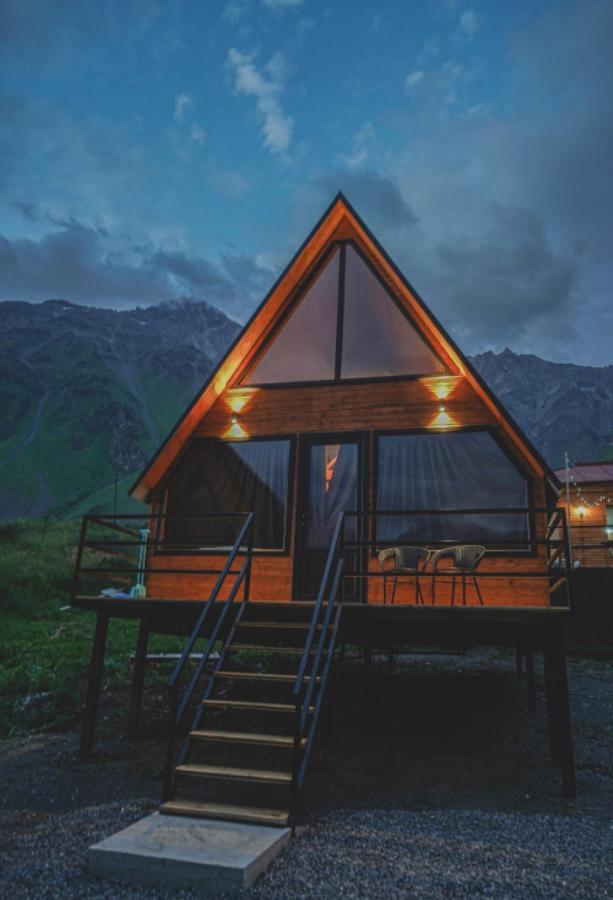 Guesthouse Elli & Cottages Kazbegi Exteriör bild