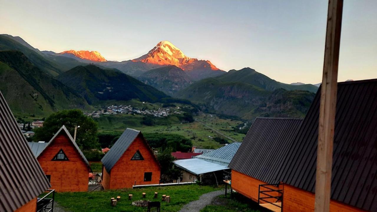 Guesthouse Elli & Cottages Kazbegi Exteriör bild