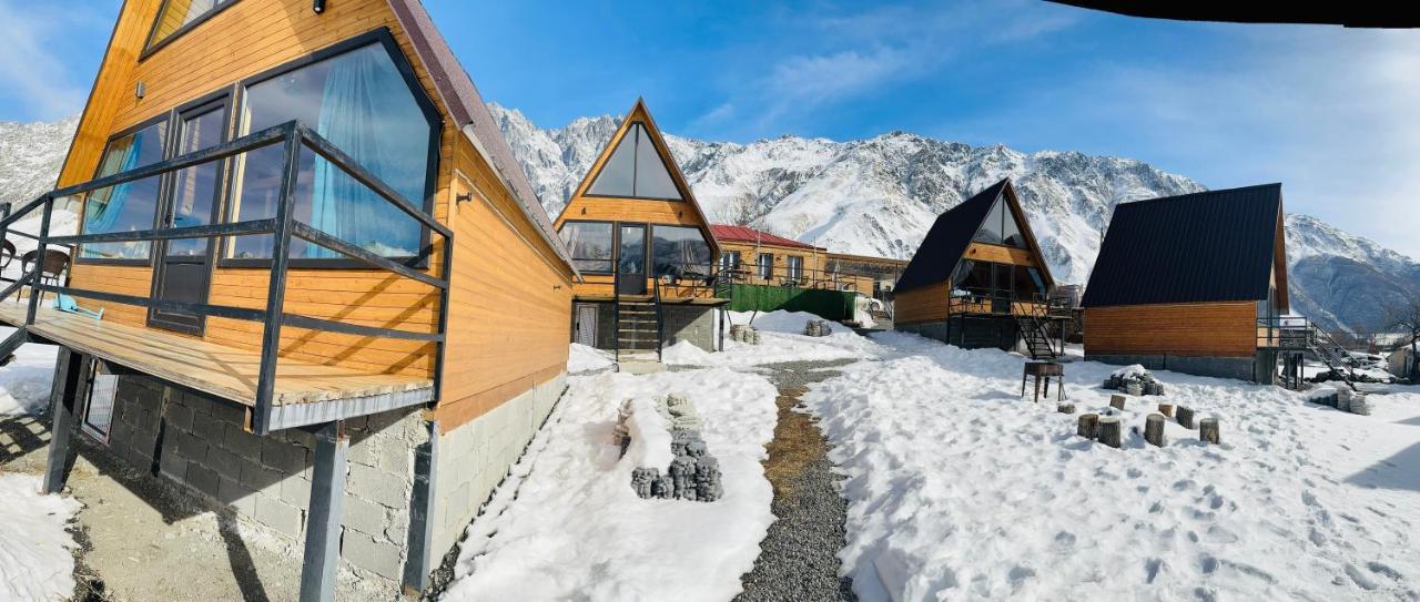 Guesthouse Elli & Cottages Kazbegi Exteriör bild