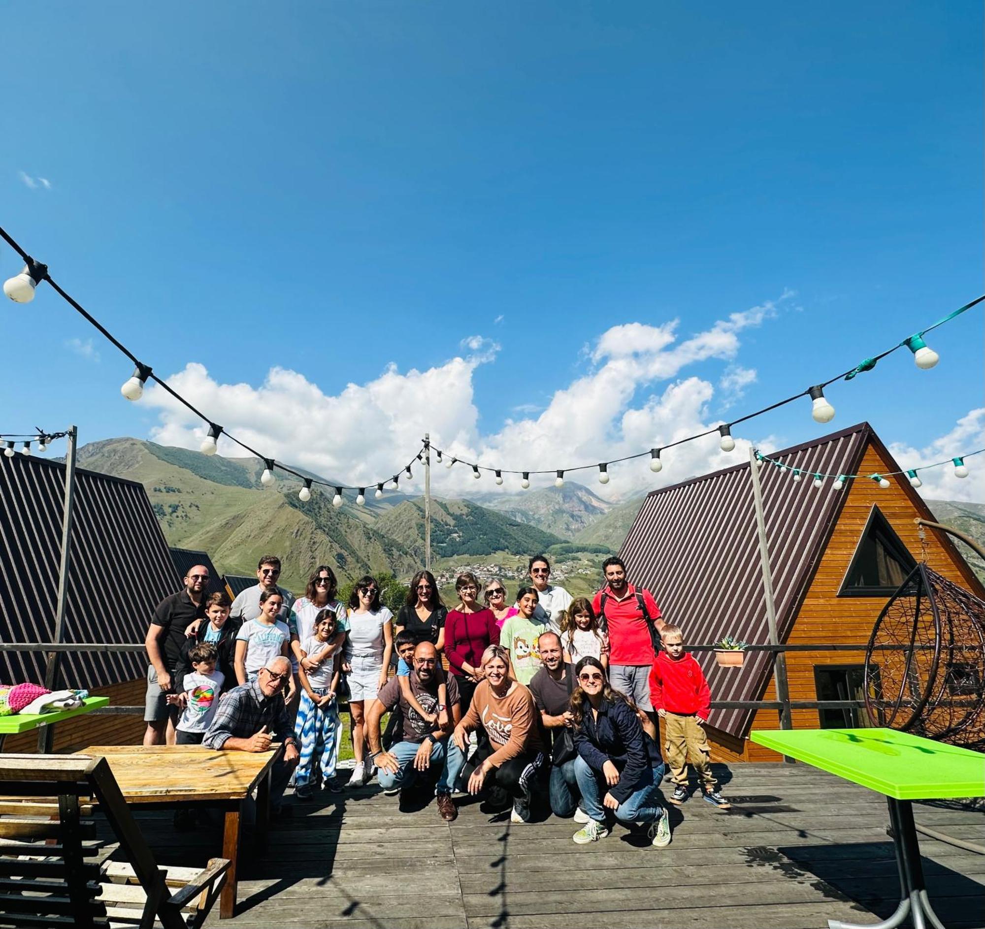 Guesthouse Elli & Cottages Kazbegi Exteriör bild
