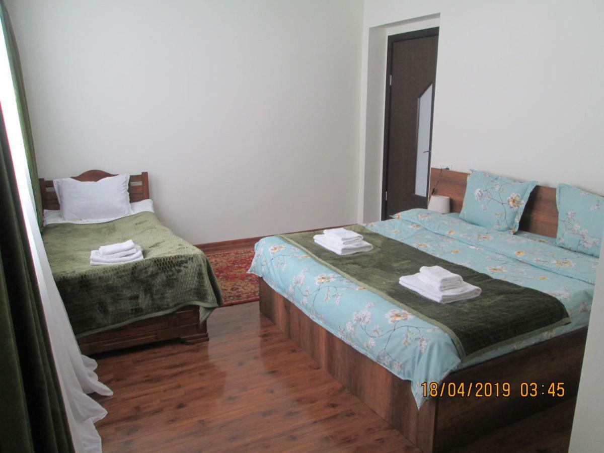 Guesthouse Elli & Cottages Kazbegi Exteriör bild