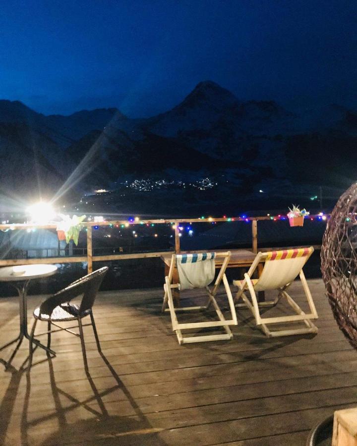Guesthouse Elli & Cottages Kazbegi Exteriör bild